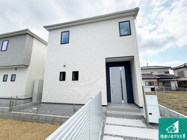 近江八幡市安土町常楽寺　第24-1期　新築一戸建ての外観|安心の10年保証！外観を美しく保ち、雨水で汚れを落とします！気になることがありましたら、お気軽にお問い合わせください！