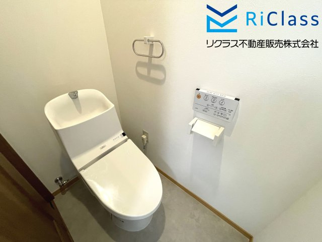 中古戸建　神戸市須磨区大田町7丁目2のトイレ|2階のトイレです