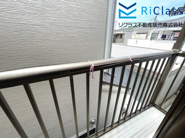 中古戸建　神戸市須磨区大田町7丁目2のバルコニー|お洗濯にも便利なバルコニー付き