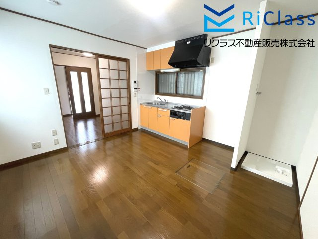 中古戸建　神戸市須磨区大田町7丁目2の居間・リビング|使いやすいリビングです