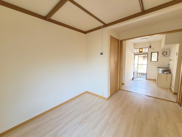 小園荘　南棟の洋室