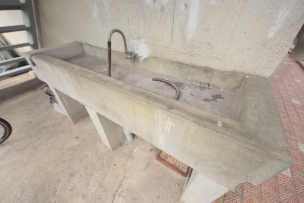 小園荘　南棟の洗面所