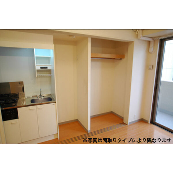 ドゥーエ江坂Ⅲの玄関