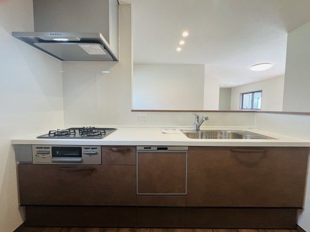 【キッチン】 | 熊谷市上之第９期　ワイウッドコート　新築戸建　全4棟　2号棟