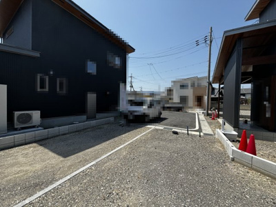 【前面道路含む現地写真】 | 大津市本堅田2丁目9　分譲地