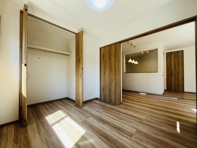 【洋室】 | 熊谷市上之第９期　ワイウッドコート　新築戸建　全4棟　1号棟