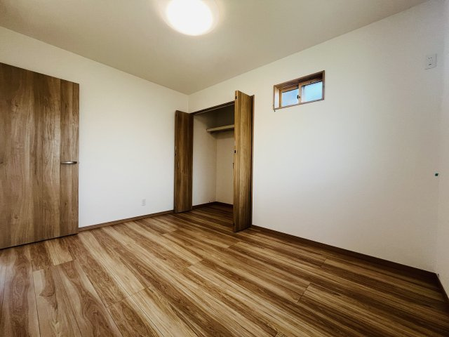 【洋室】 | 熊谷市上之第９期　ワイウッドコート　新築戸建　全4棟　1号棟