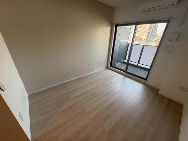 Quintet NAMBAの洋室