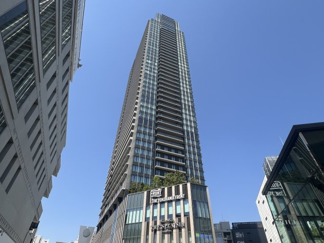 これぞタワマン！32階の富士山拝める眺望は無敵！【THE YOKOHAMA FRONT TOWER】の外観|外観は落ち着いています