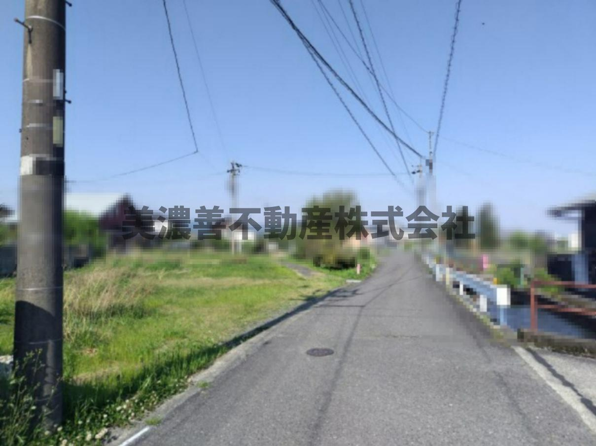 ６５２７２　揖斐郡揖斐川町市場土地の外観