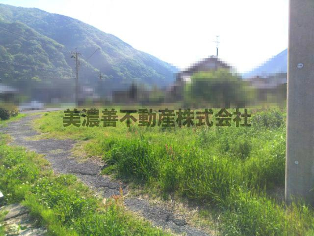 ６５２７２　揖斐郡揖斐川町市場土地の外観