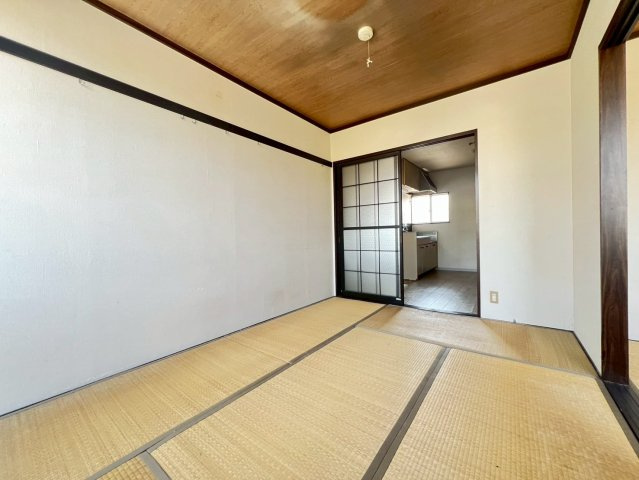 サニーハイツ北別府の内装