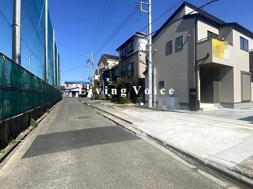 【前面道路含む現地写真】 | 【仲介手数料０円】茅ヶ崎市高田1丁目　新築一戸建て | 【仲介手数料０円】茅ヶ崎市高田1丁目　新築一戸建て
