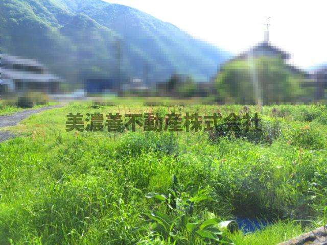 ６５２７３　揖斐郡揖斐川町市場土地の外観