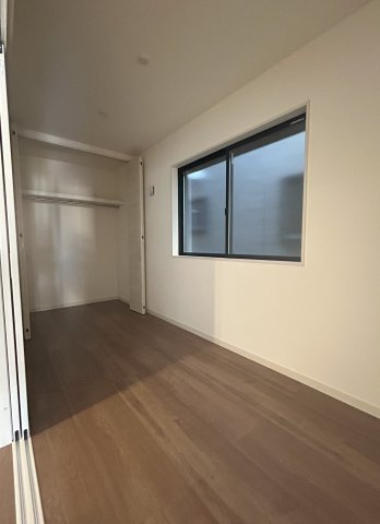 和泉市伏屋町1丁目新築戸建7号棟の洋室|洋室約4.0帖