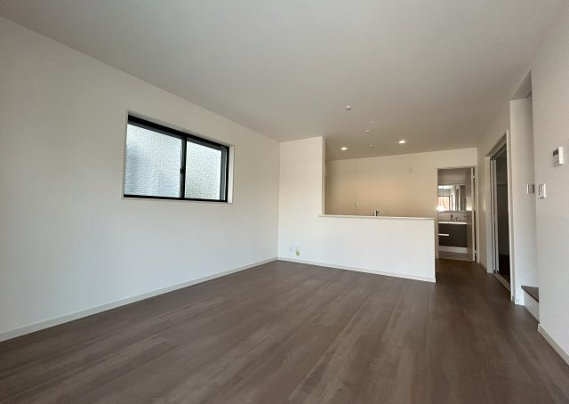 和泉市伏屋町1丁目新築戸建7号棟の居間・リビング|LDK約16.0帖