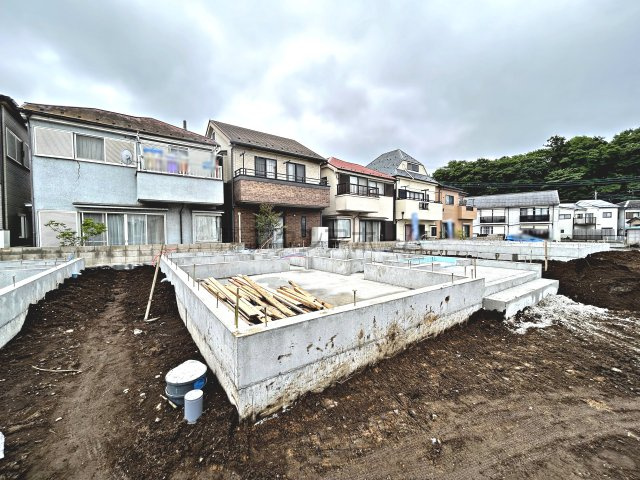 狭山市北入曽・全4棟　新築一戸建　3号棟　～広々49坪以上～の外観|【3号棟】建築中写真　2025年5月12日撮影