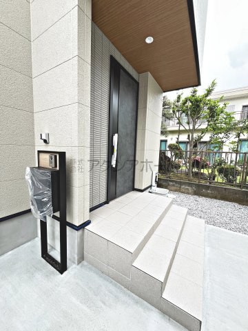 所沢市狭山ヶ丘2丁目・全1棟　新築一戸建　～屋上のある家～のエントランス