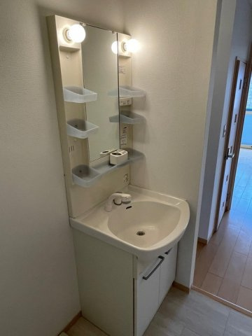 カーサ梨野　Aの洗面所|別部屋写真です。