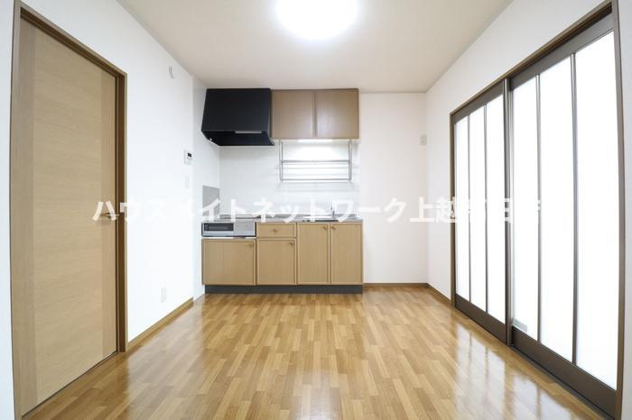 セジュールかきざき Ｂの居間・リビング|DK