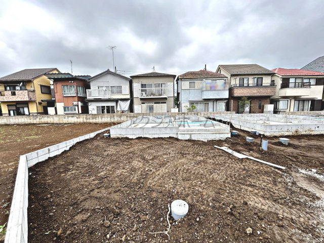 狭山市北入曽・全4棟　新築一戸建　4号棟　～広々49坪以上～の外観|【4号棟】建築中写真　2025年5月12日撮影
