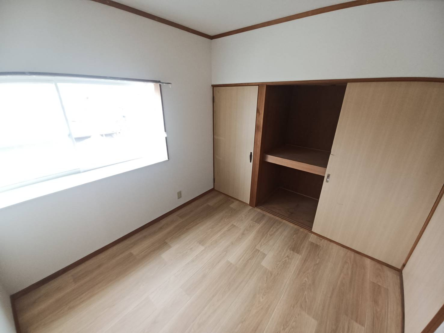 リトルロックの洋室