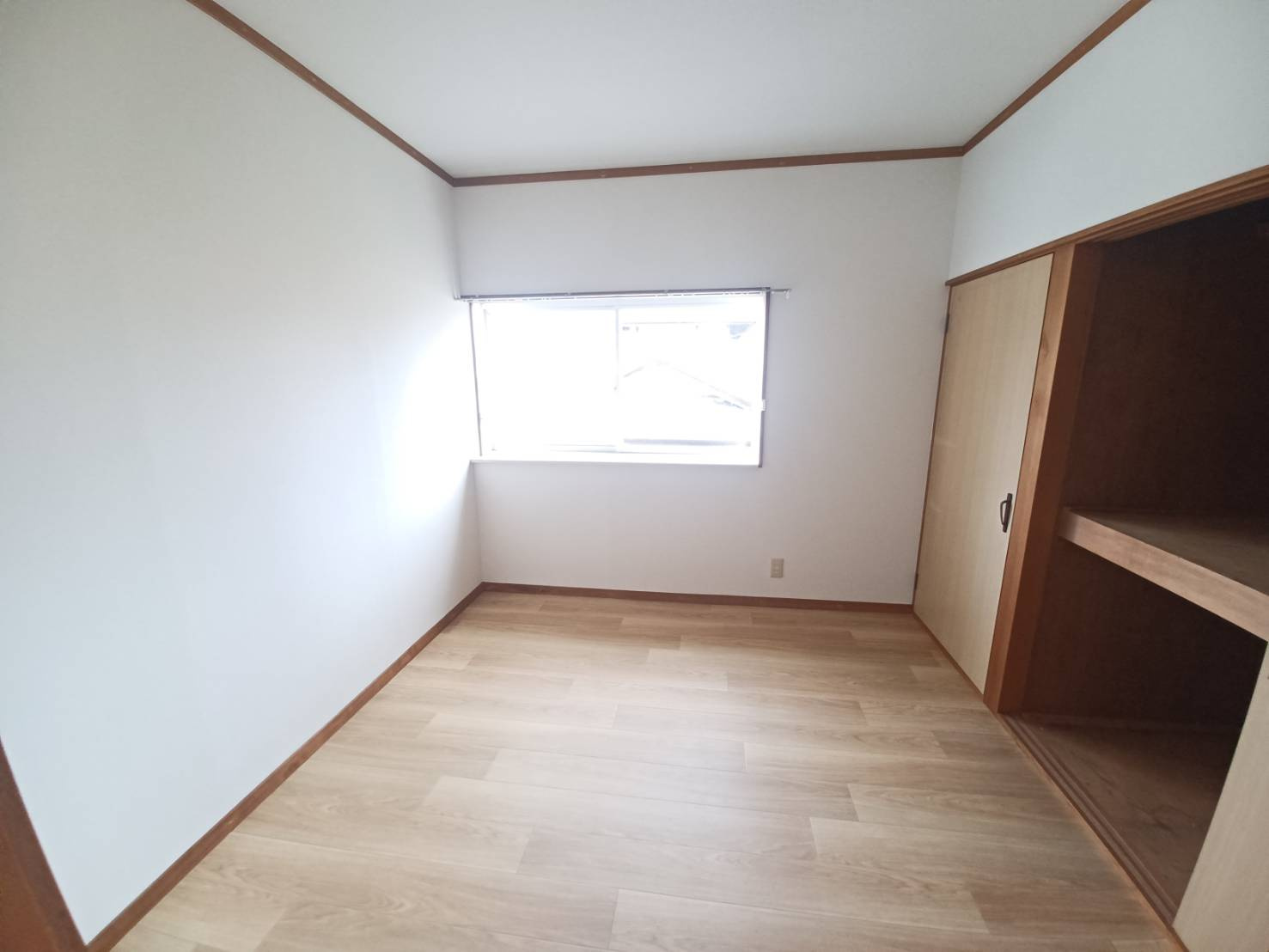 リトルロックの洋室