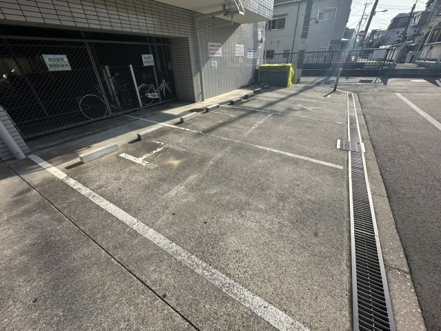 【駐車場】 | メゾン・ド・ミーネ