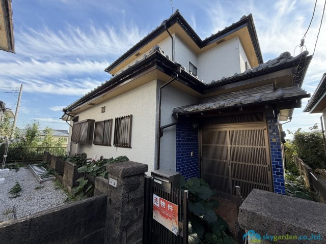 厚木市長谷　中古戸建の外観
