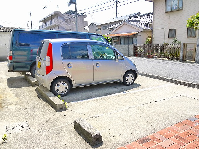 シャンポール大安寺の駐車場|駐車場に車を止められます
