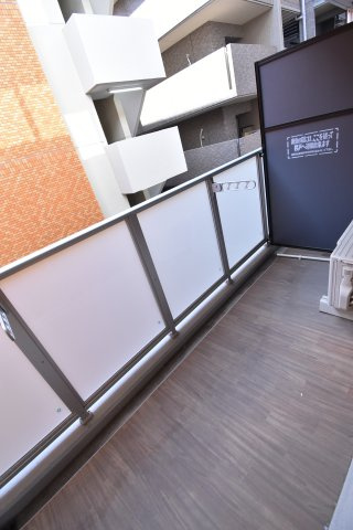 アドバンス上町台シュタットのバルコニー