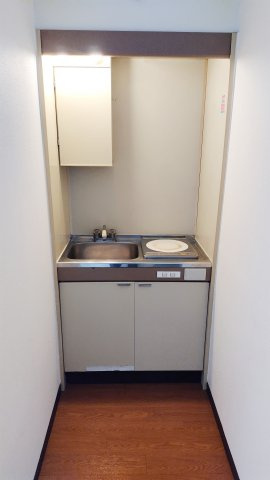 小金井市梶野町１丁目のアパートのキッチン