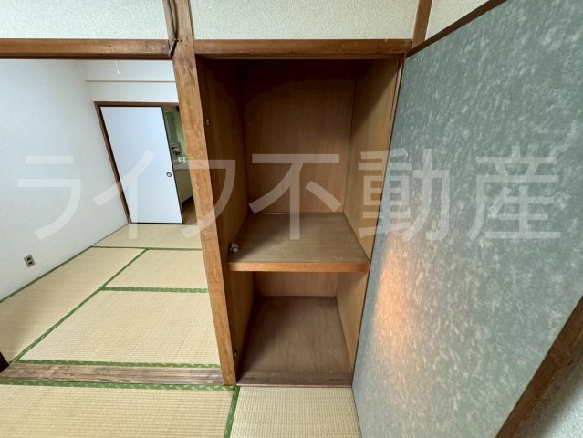 八戸ノ里グリーンハイツの収納|便利な収納スペースです