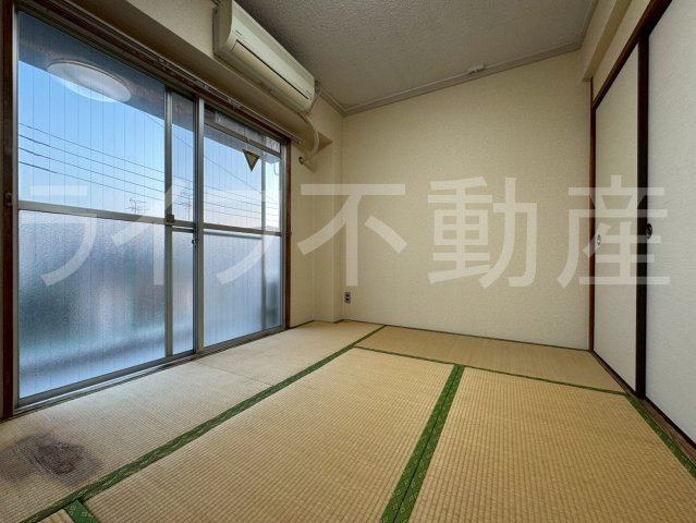 八戸ノ里グリーンハイツの内装|明るい色調の室内です