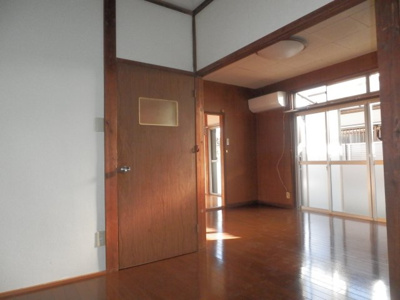 【居間・リビング】 | 植草貸家