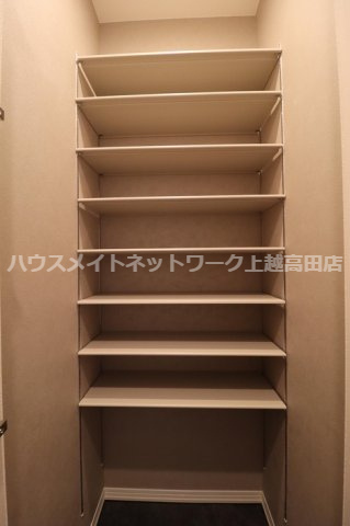 ヴィラ ラピスラズリの設備|シューズボックス