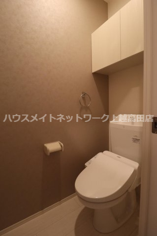 ヴィラ ラピスラズリのトイレ|温水洗浄便座