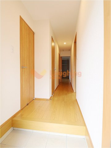 野中町徳瀬貸家の玄関|シンプルで使いやすい玄関です