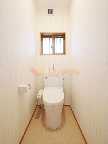 野中町徳瀬貸家のトイレ|トイレもきれいです