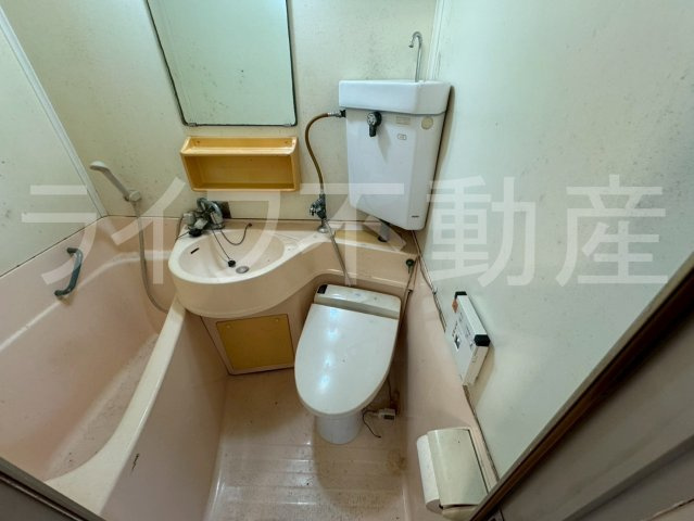 八戸ノ里グリーンハイツのトイレ|コンパクトで使いやすいトイレです