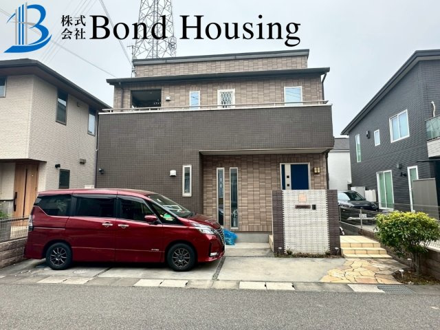 「アイランドキッチン」「太陽光パネルあり」大久保町茜 築10年の外観