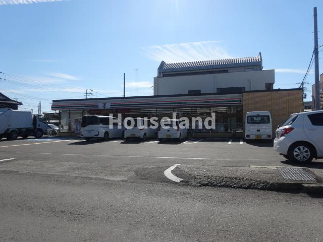 ハイツカドゼンの駐車場