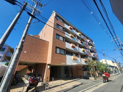 TAM’S  COURT（タムズコート）の外観