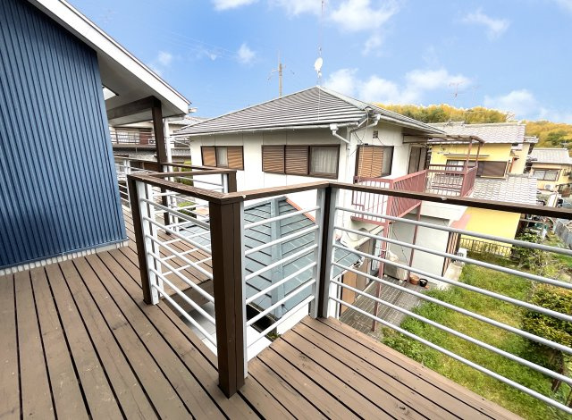 【バルコニー】 | 伏見区桃山紅雪町　中古戸建