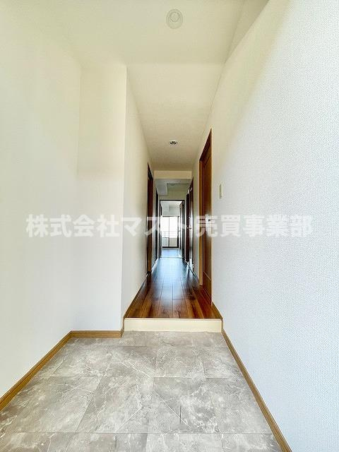 ディオフェルティ石切の玄関