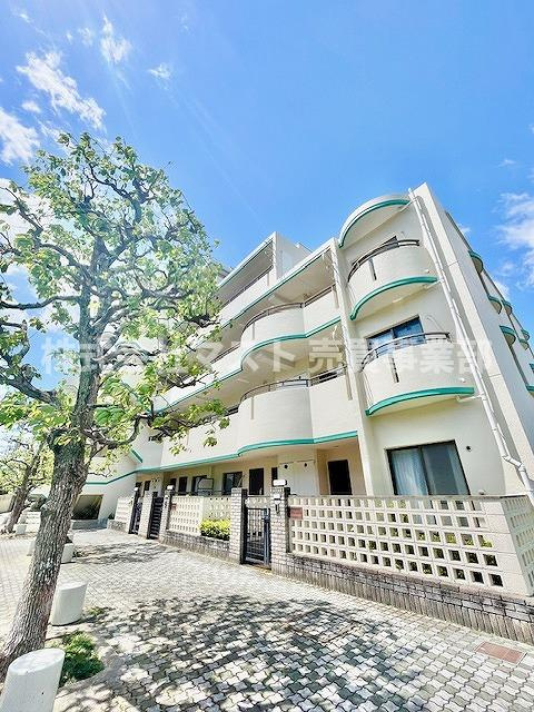 ディオフェルティ石切の外観