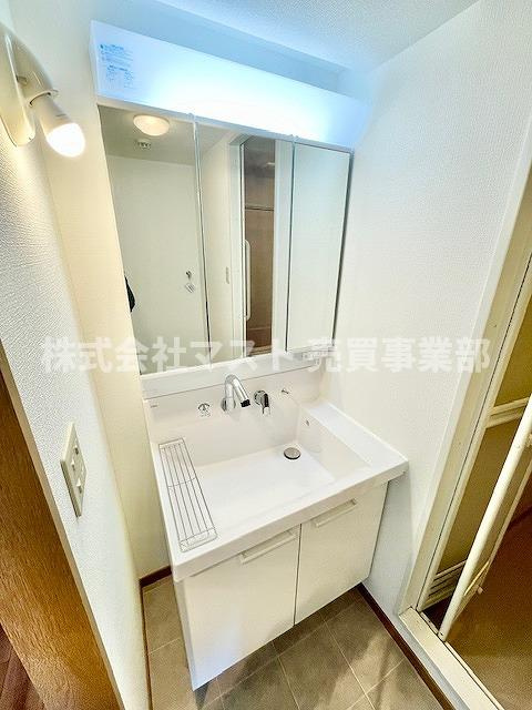 ディオフェルティ石切の独立洗面台