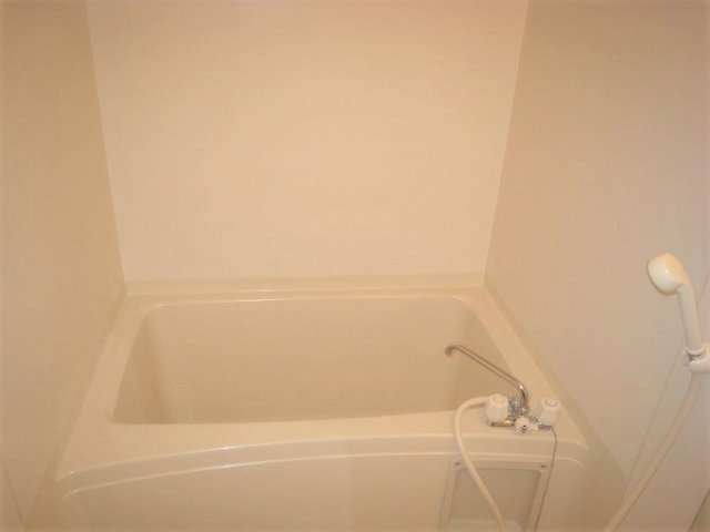 レオパレスＨＩＲＯの浴室