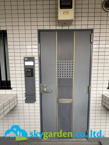 クリオ平塚松風壱番館の玄関