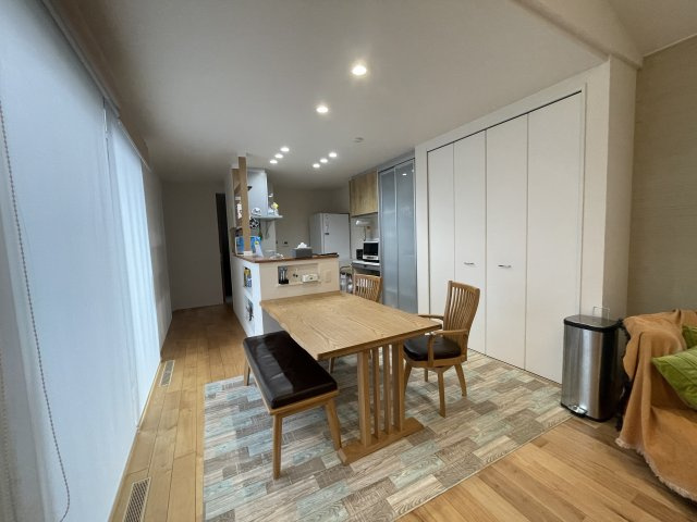 鏡町貝洲　築浅売物件のダイニング